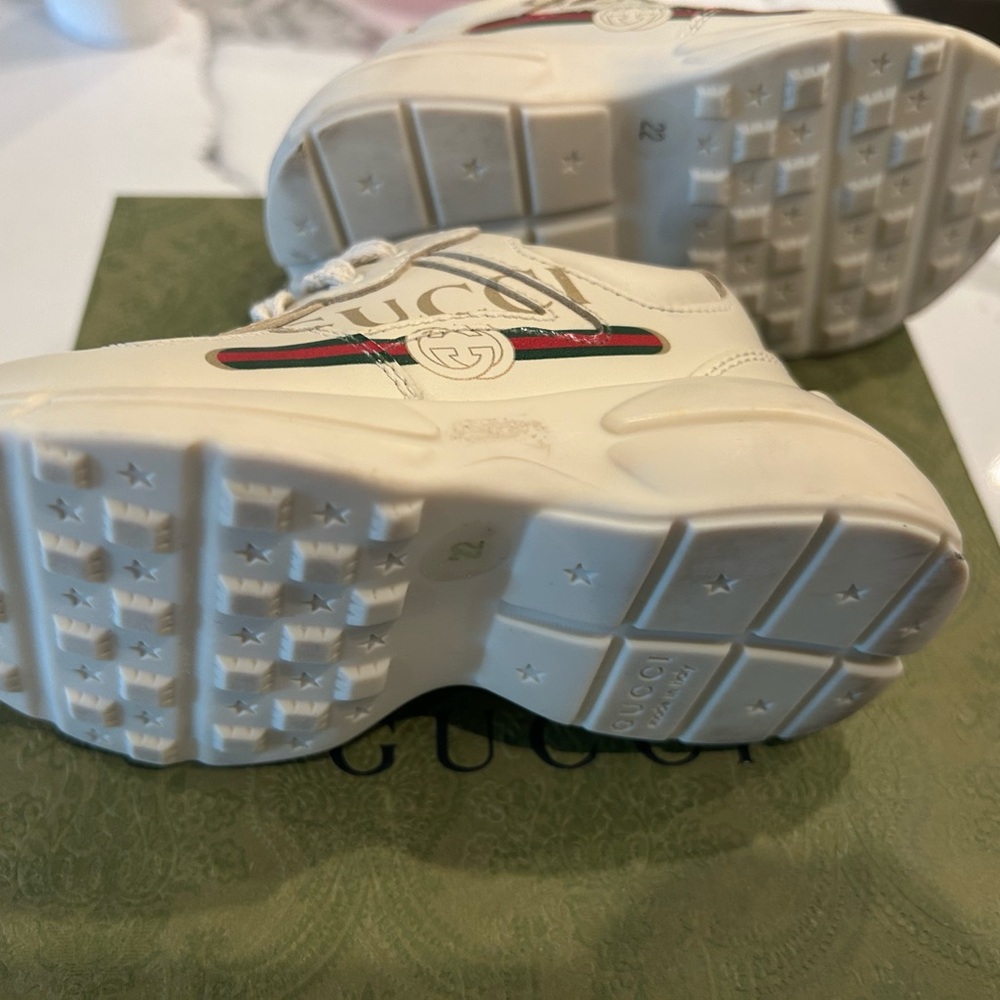 Kids Gucci Shoes. Size 22 (size 6) kids. Worn once